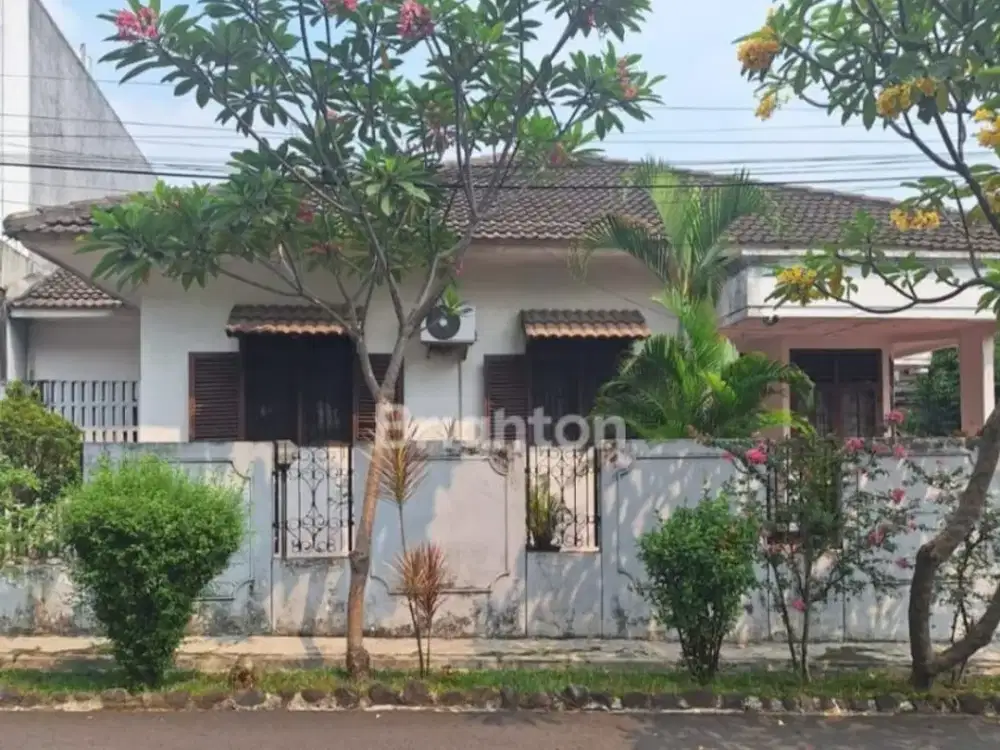 DIJUAL RUMAH HOOK STRATEGIS DI KAWASAN BINTARO – JAKARTA SELATAN