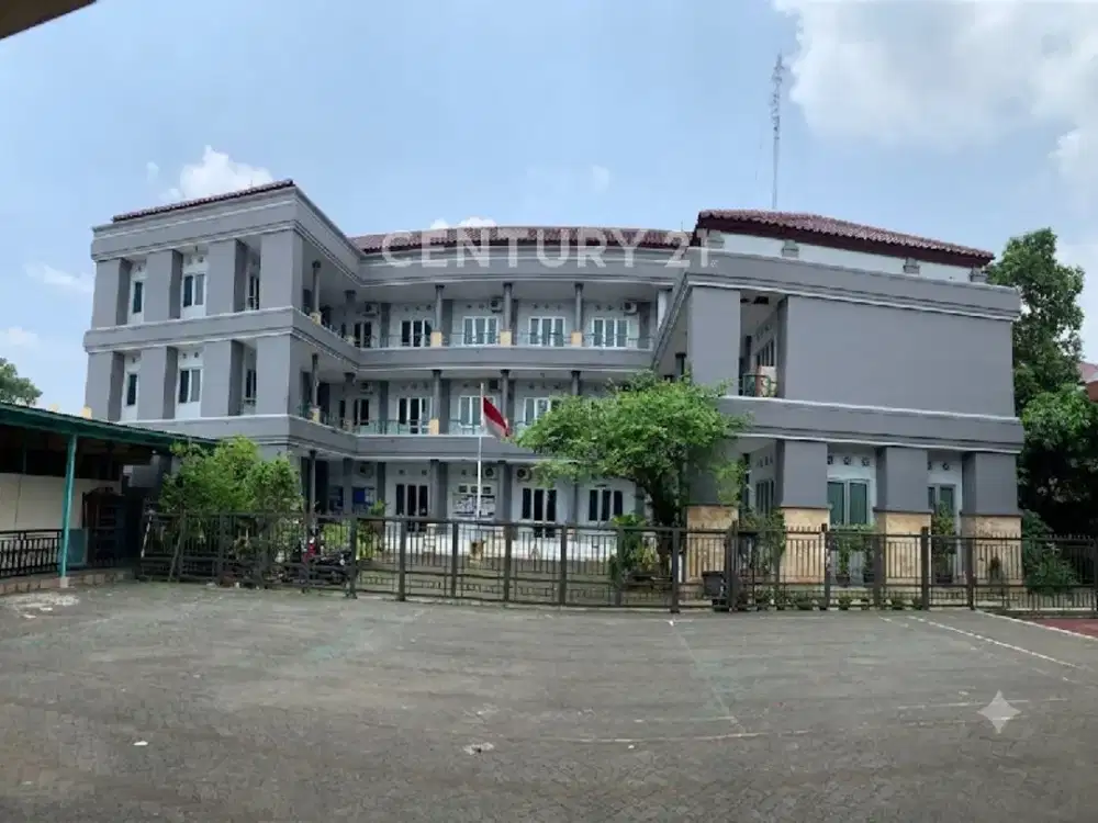 GEDUNG EX SEKOLAH 3 LANTAI STRATEGIS DEKAT STASIUN KRANJI BEKASI
