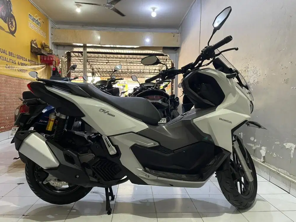 Adv 160 cbs 2023  bintang dewata motor