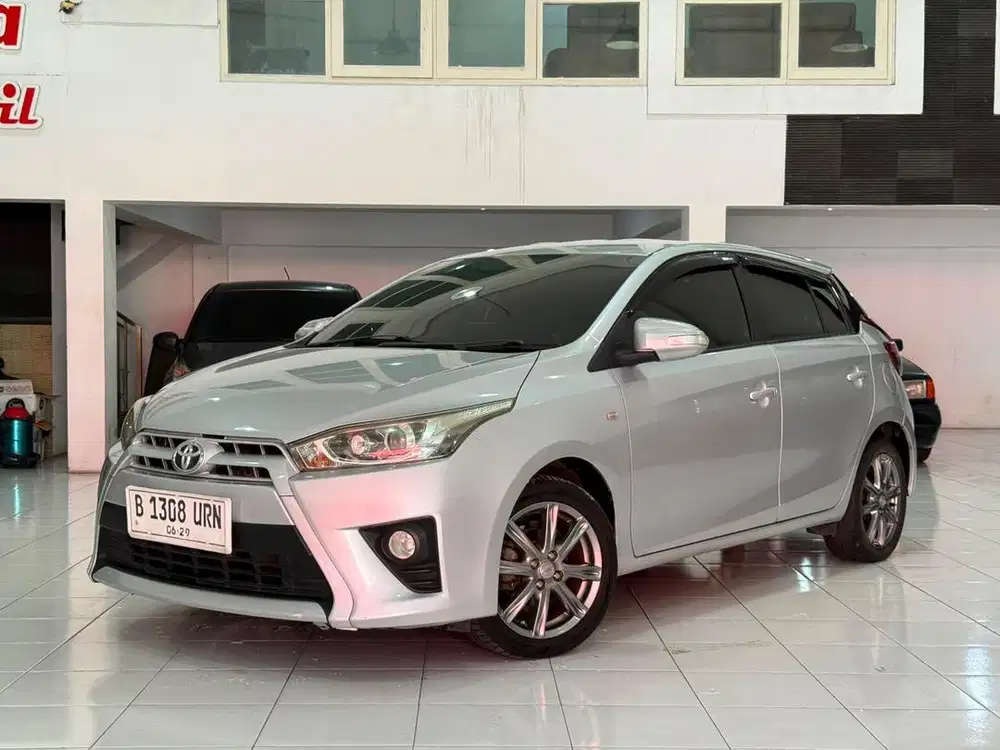 TOYOTA YARIS 1.5 G MATIC 2014 DP MINIM