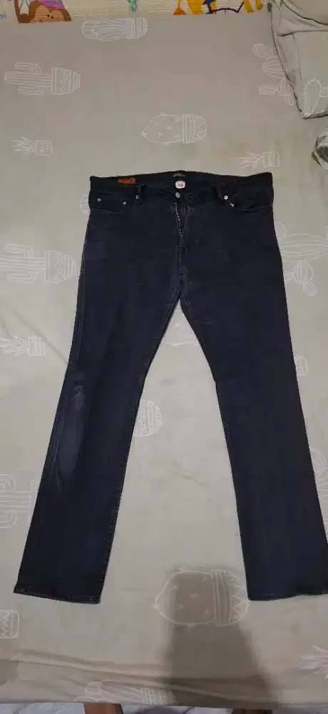 Bespoke project - black raw