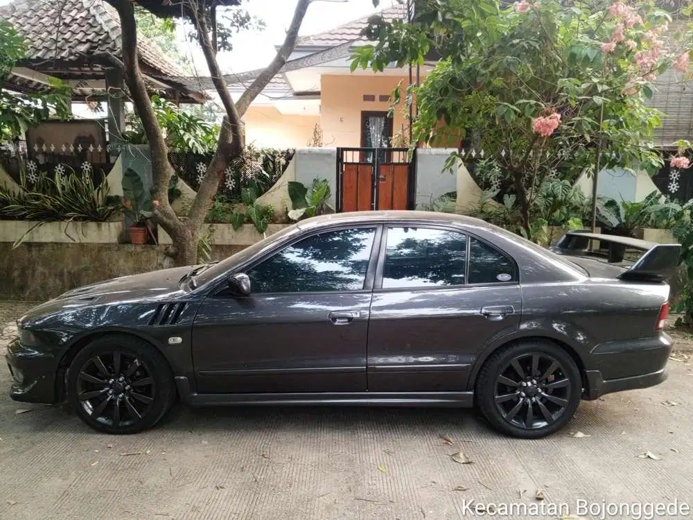 Mitsubishi Galant 2001 Bensin
