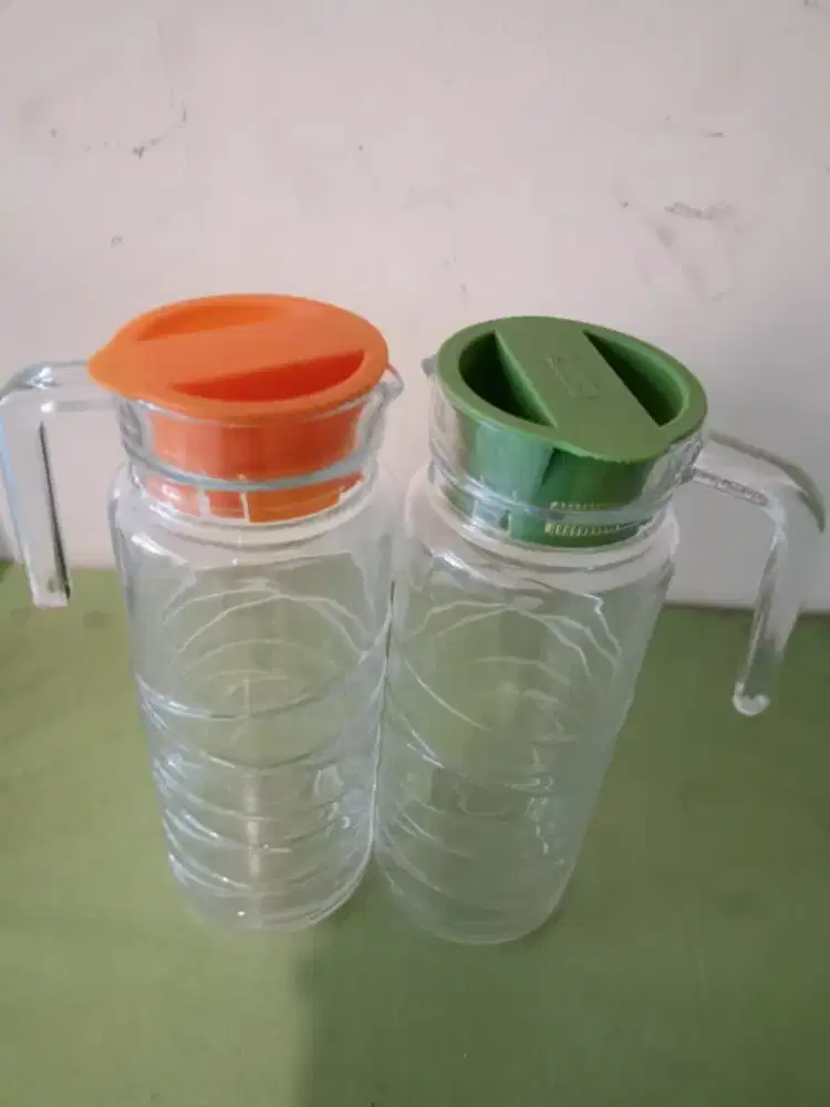 Mobius jug water