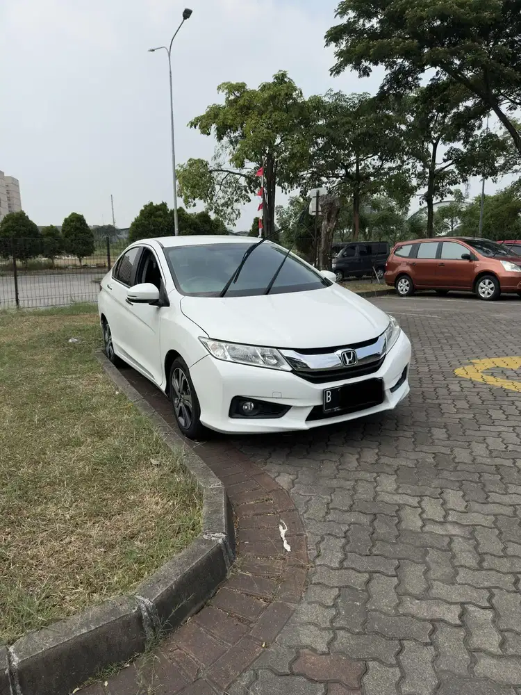 Honda City E AT Matic 2016 Putih Sedan