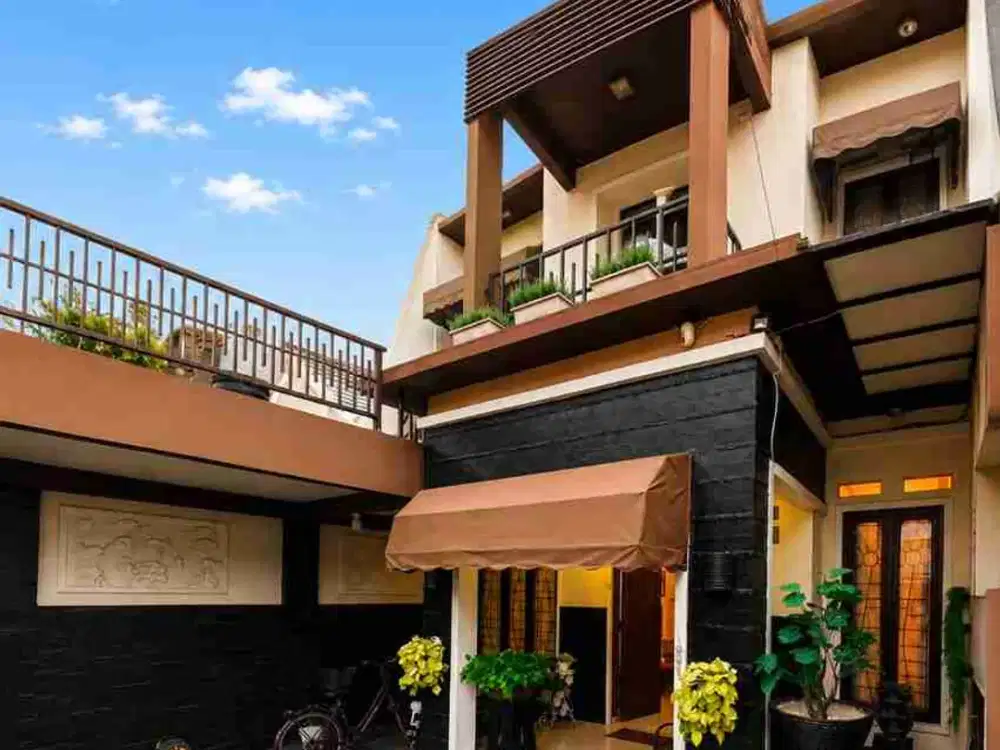 DIJUAL – Rumah 2 Lantai SHM Bebas Banjir di Jatijajar