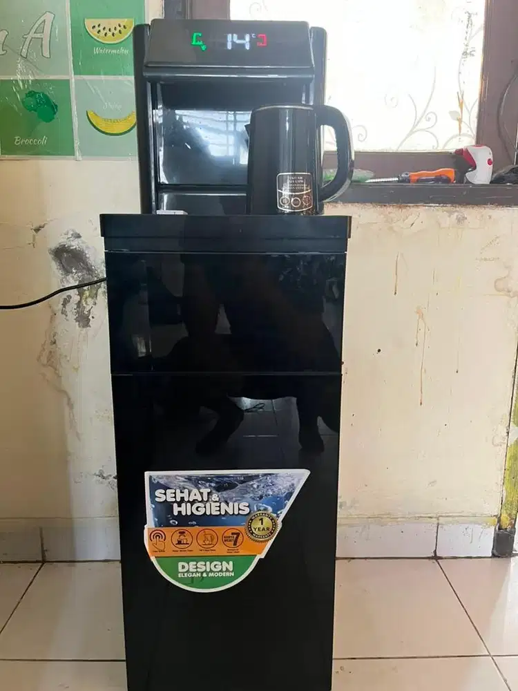 Mito water dispenser