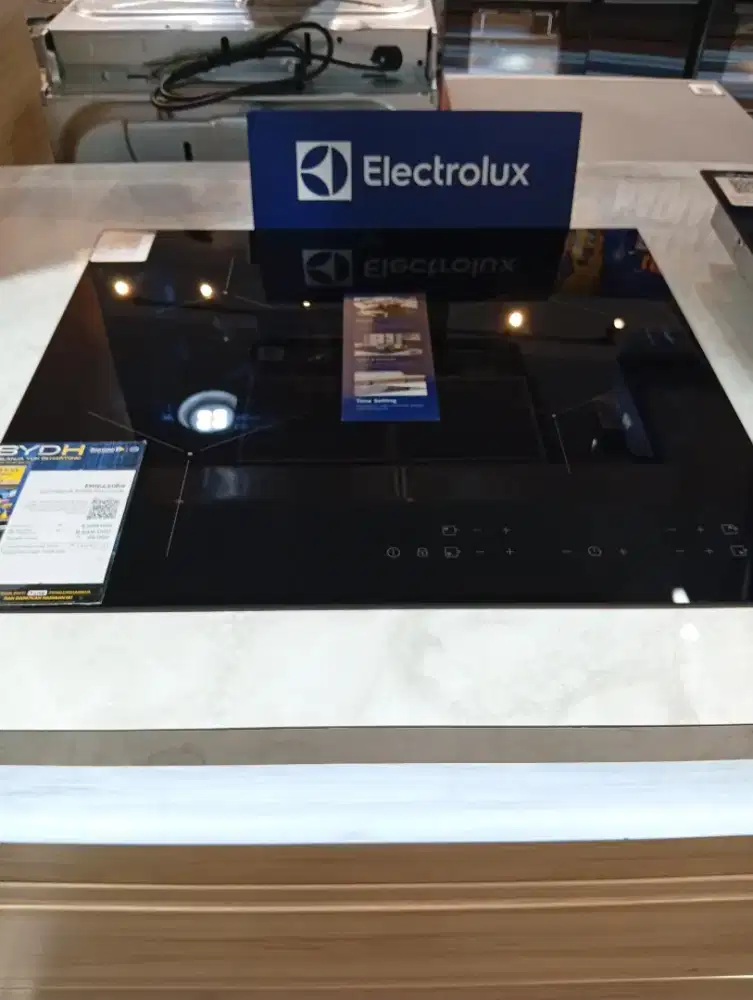 CICILAN TANPA KARTU ELEXTROLUX BIHOB INDUCTION EHI6450BA