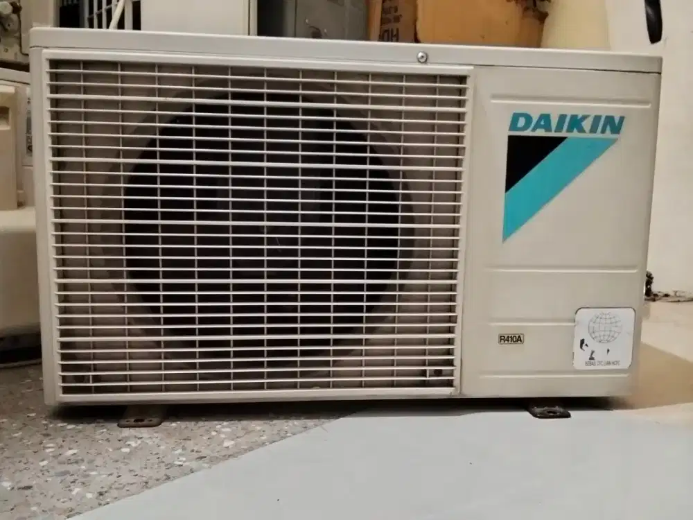 Outdor ac 1pk Daikin thailand