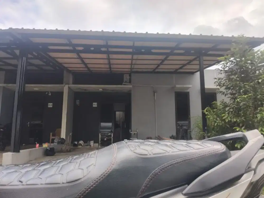 Kanopi alderon terpasang