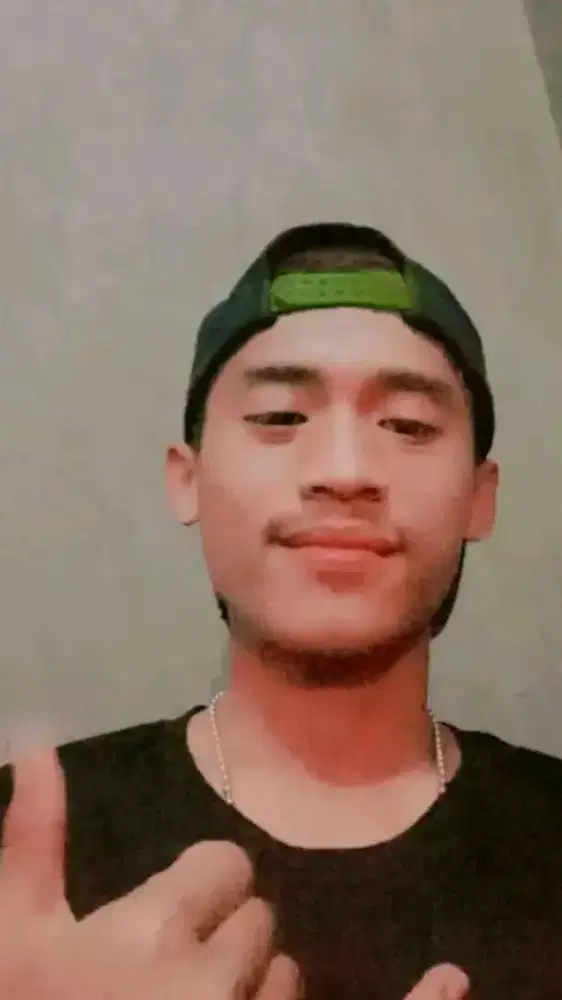 Cari pekerjaan apa aja yang penting halal