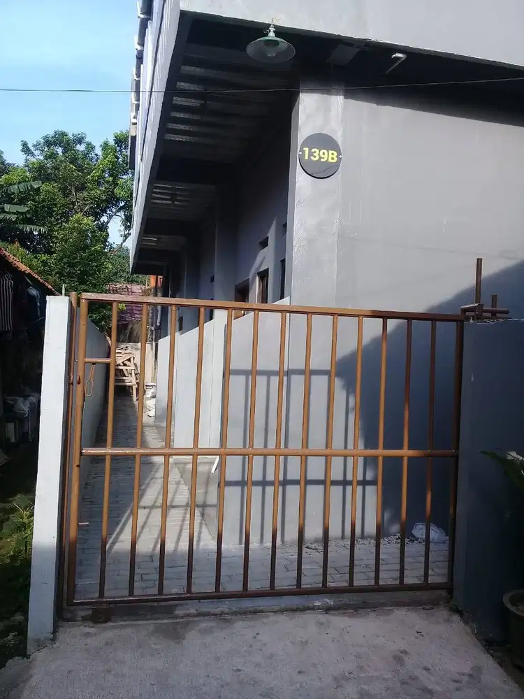 Kontrakan Lenteng Agung