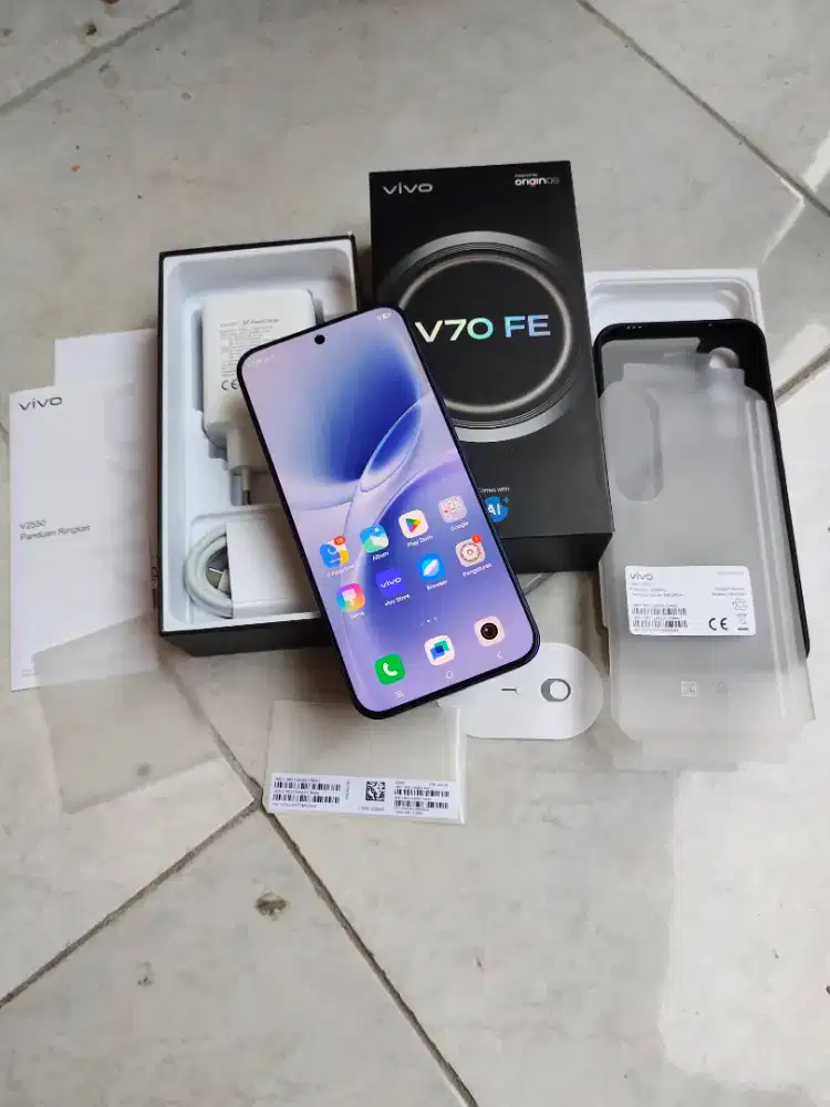 Vivo V70 FE 12/256gb