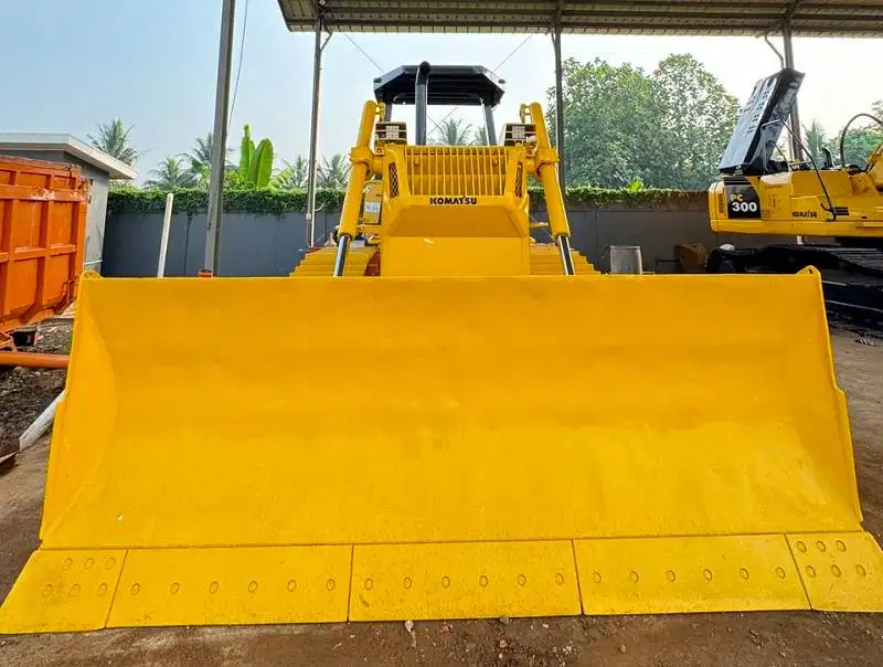 Dijual Bulldozer Komatsu D65PX-12 Ex. Import Tahun 2021