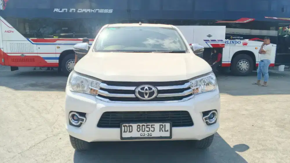 Hilux 2.4 V Metik