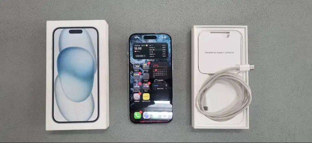 IPHONE 15 128 GB IBOX - LIKE NEW & GARANSI NOVEMBER 2026