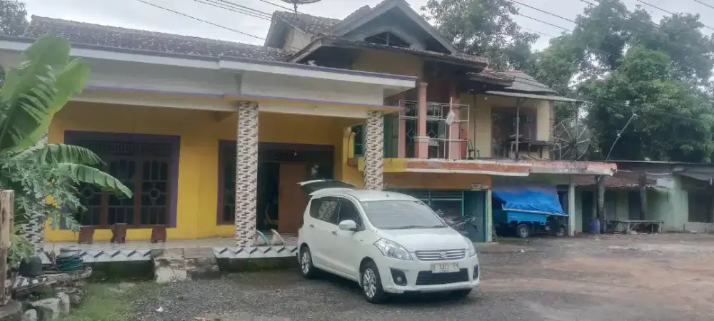 Rumah dan warung makan