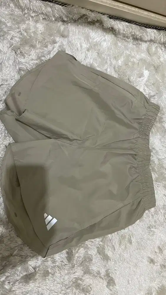 Celana running pria adidas