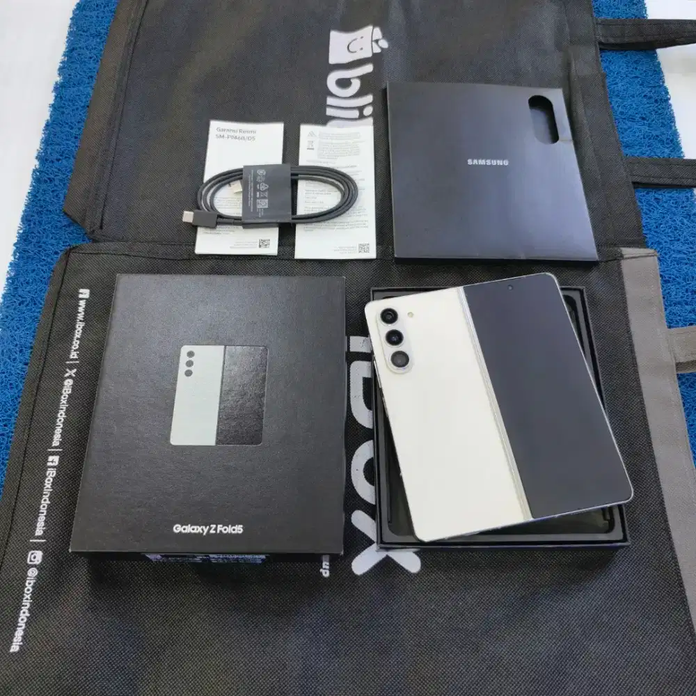 Samsung Galaxy Z Fold 5 12/512gb Mulus terawat Ex Grs resmi Sein