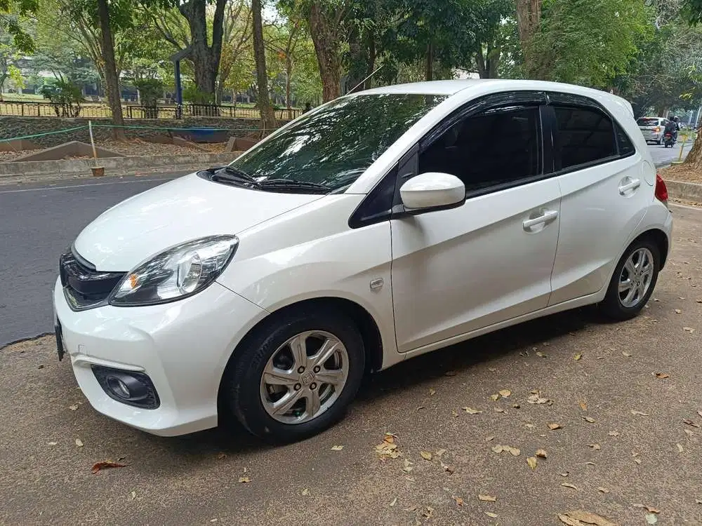 Brio 2017 E AT Antik SkL Km 80 Rb TDp 9 jt