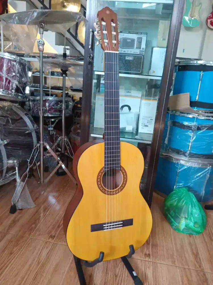 GITAR CLASSIC YAMAHA C315 ORIGINAL
