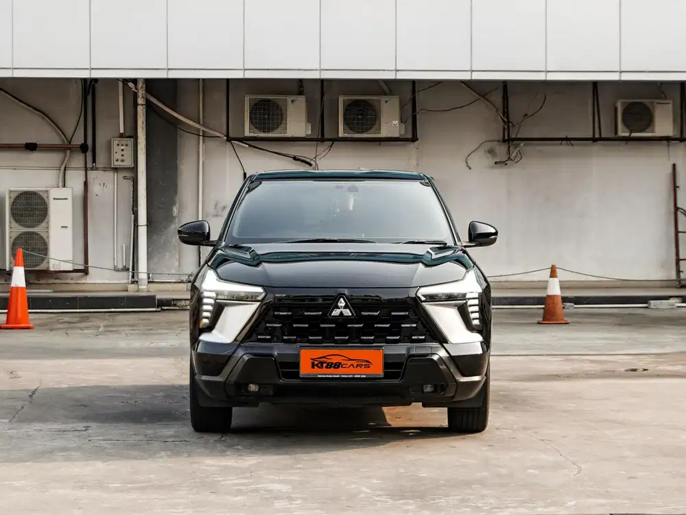 MITSUBISHI XFORCE ULTIMATE 1.5 MATIC 2024 HITAM