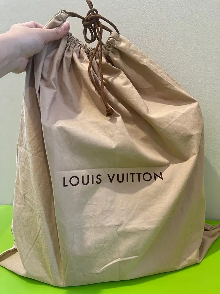 Preloved Tas LV