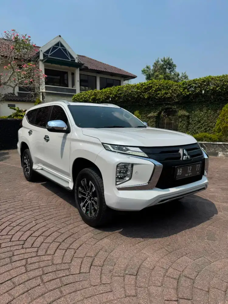 PAJERO SPORT DAKAR ISTIMEWA