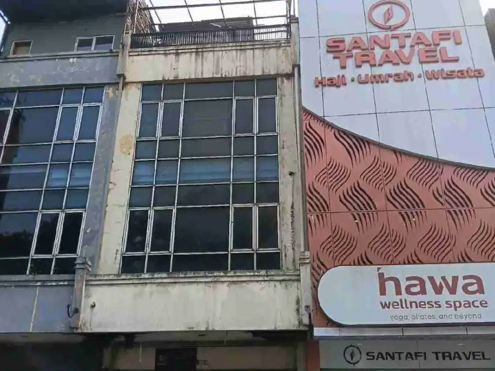 ruko 3 lantai graha Kalimas Bekasi yimur