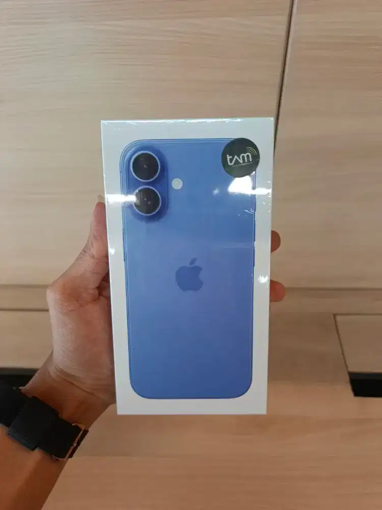 iPhone 16 128GB New Segel Free Adaptor 20W Cicilan 0%