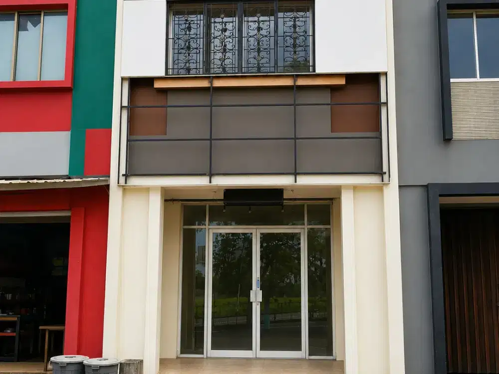 Disewakan Ruko 2 Lantai Pasar Paramount Hadap Jalan Raya