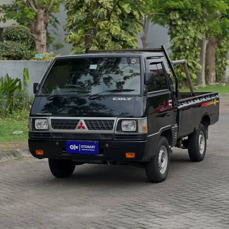 MITSUBISHI 2022 L300 PICK UP 2.5 M/T HITAM MURAH OTOMART 286 KENJERAN