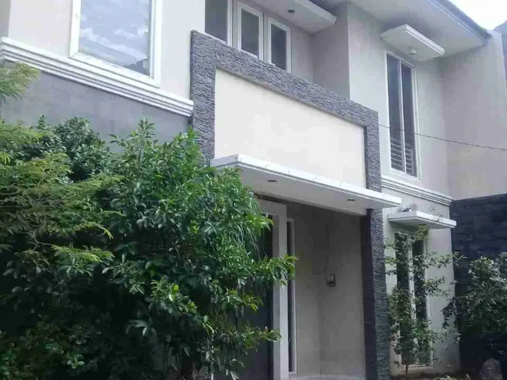 Grand city Rungkut rumah dijual harga murah dekat MERR