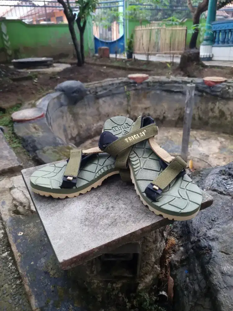 TRIGLAV Sandal Gunung Outdoor Original • SIZE 43 (29cm) •