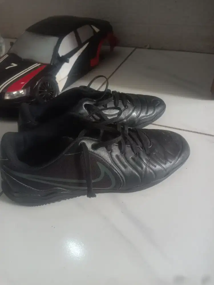 sepatu futsal nike tiempo legend 10 academy