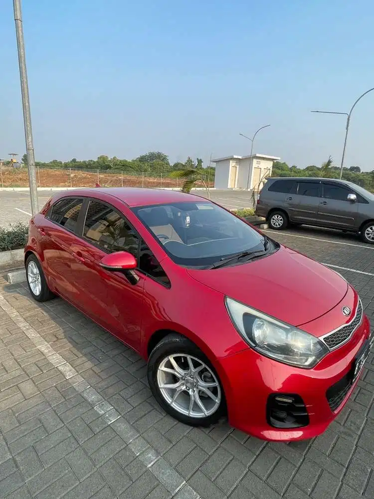 Kia Rio 2015 platinum keyless tipe tertinggi