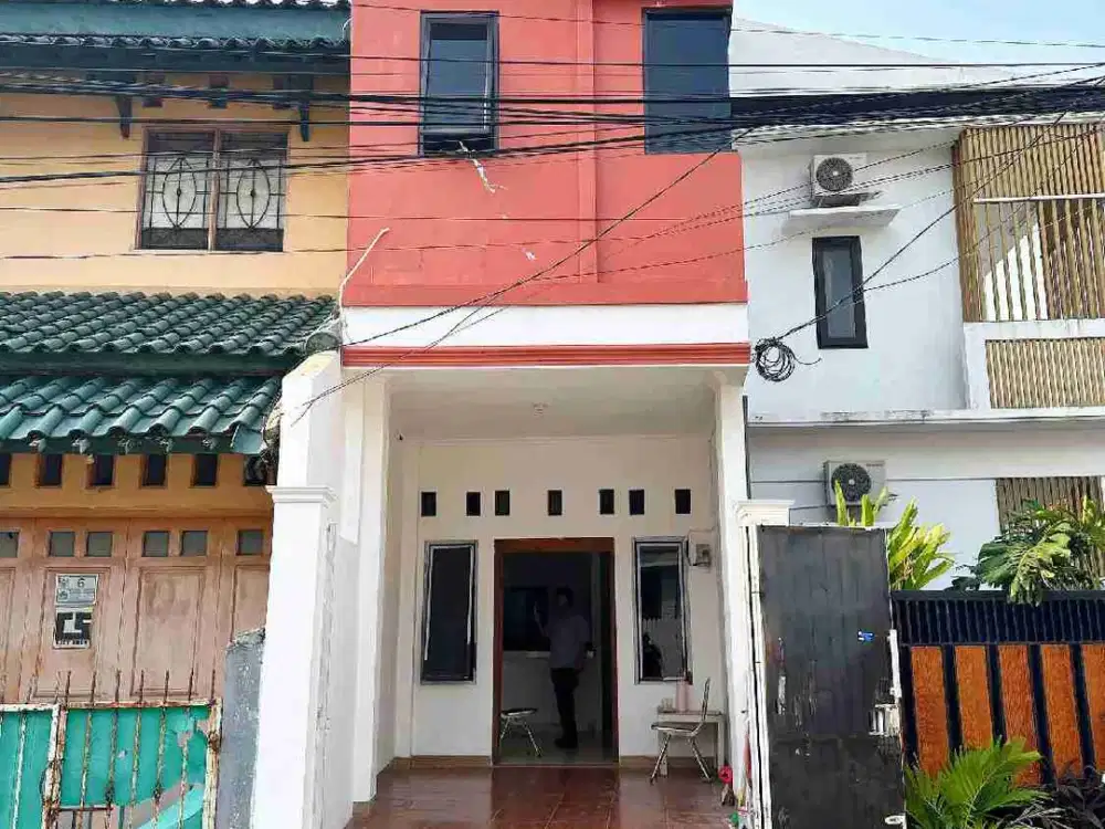 DIJUAL RUMAH SECONDARY 2 LANTAI + ROOFTOP MENTENG JAKARTA PUSAT