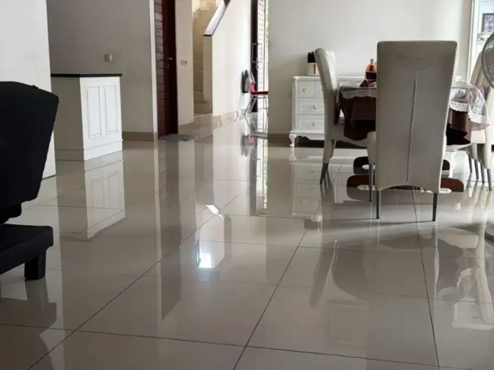 Dijual Rumah Hook 3 Lantai Premier Pavilion Jakarta Barat