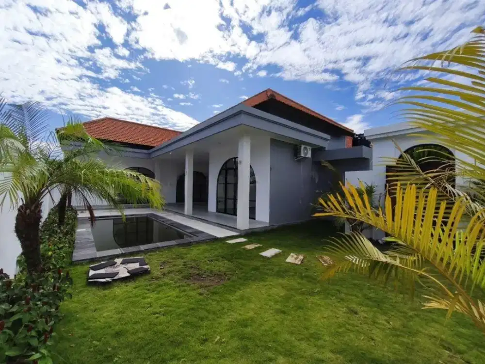 Villa 3 BR View Cantik Ready di lokasi Premium Canggu