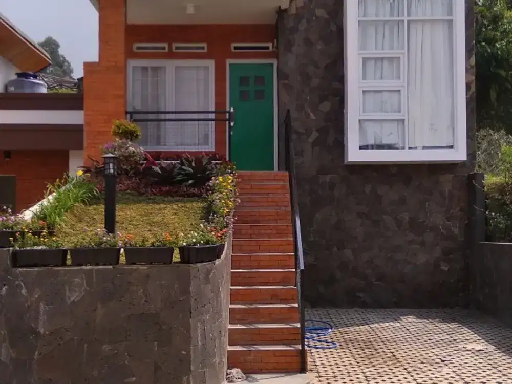RUMAH DIJUAL VILLA MODERN LEMBANG KPRSYARIAH EXIT TOL PASTEUR BANDUNG