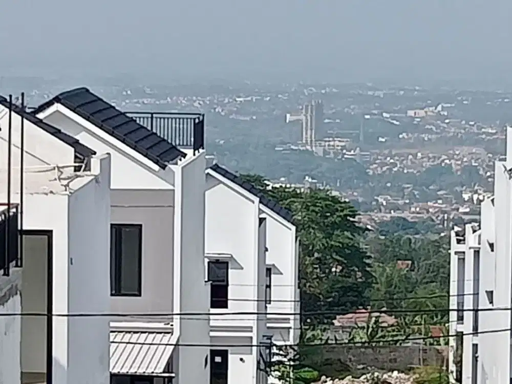 RUMAH VILLA DIJUAL BANDUNG BARAT ROOFTOP DEKAT STASIUN KCIC PADALARANG