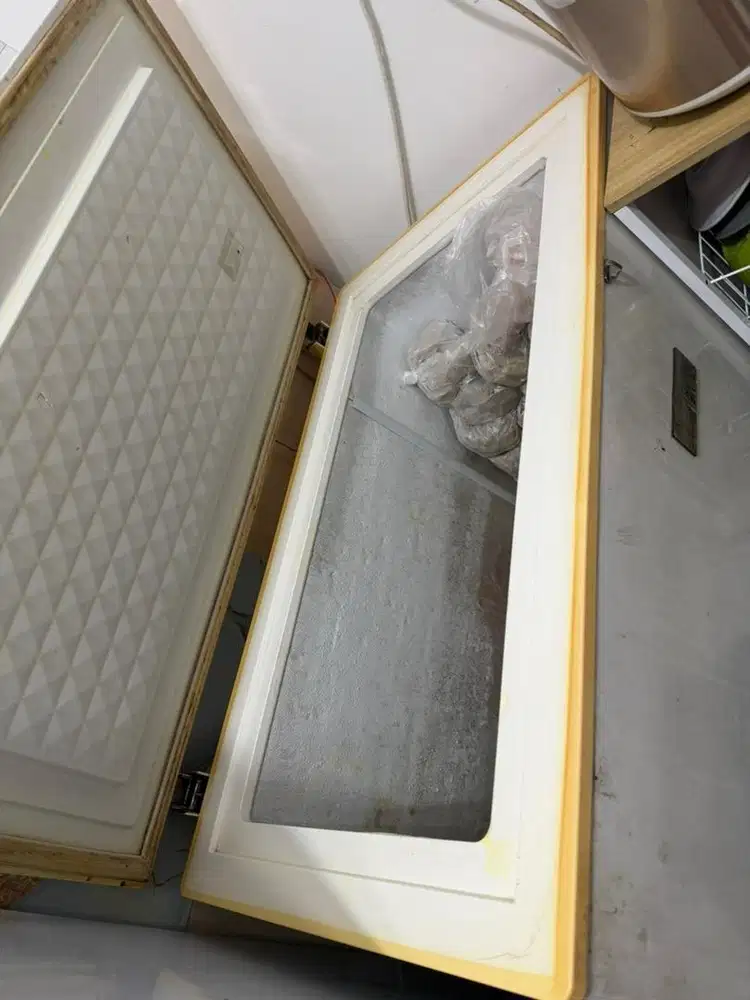 Frezer box gassio 228lt normal beku