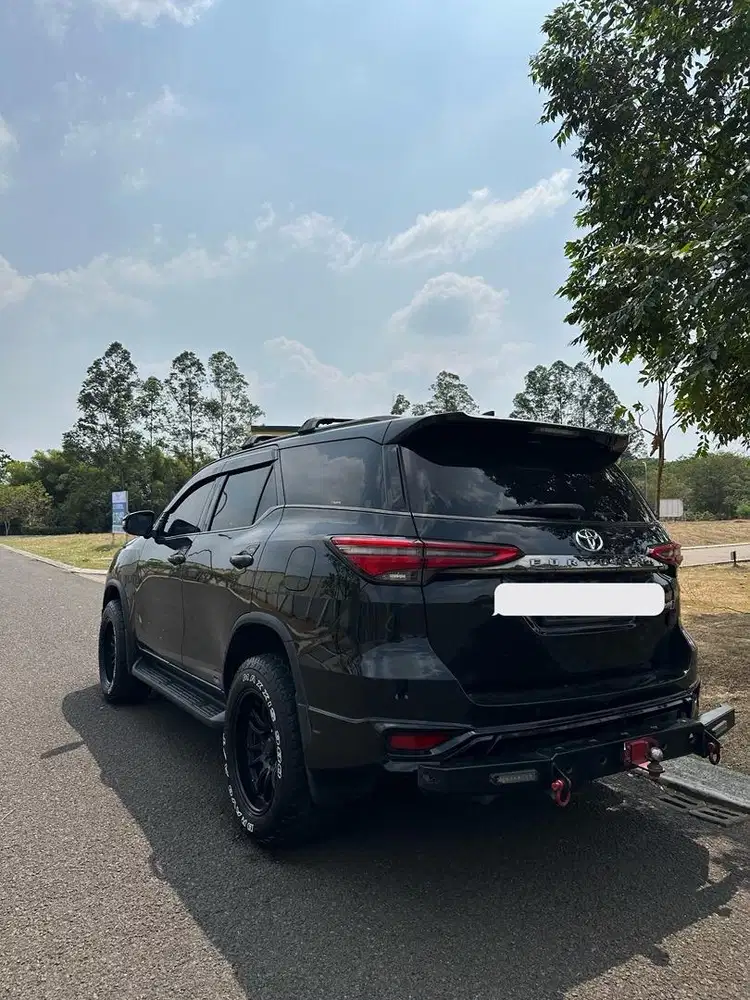 Toyota Fortuner 2022 Hitam GR Sport 2.8 Diesel