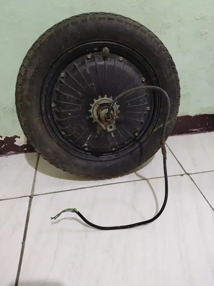 Roda dinamo buat sepda listrik sama meja lipet portible uk 180