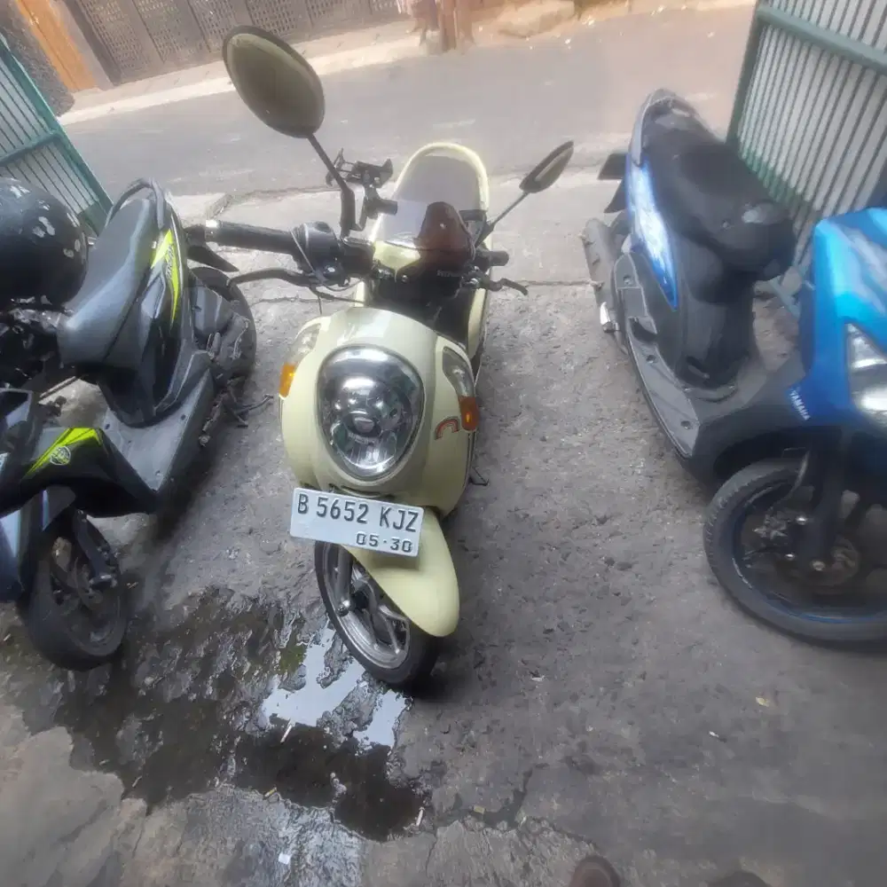 Jual scoopy fi 2013