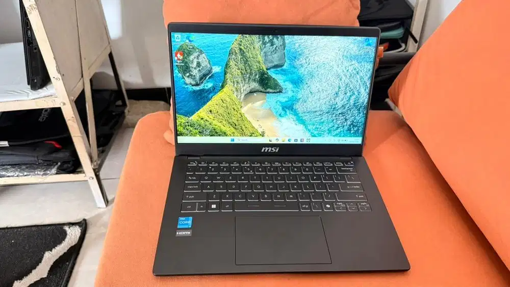 MSI Modern 14 Core i3 gen 12