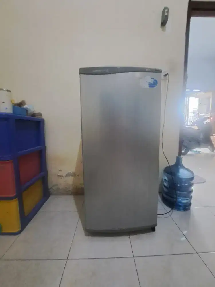 KULKAS LG EXPRESSCOOL 1 PINTU ,EXRA LARGE FREEZER