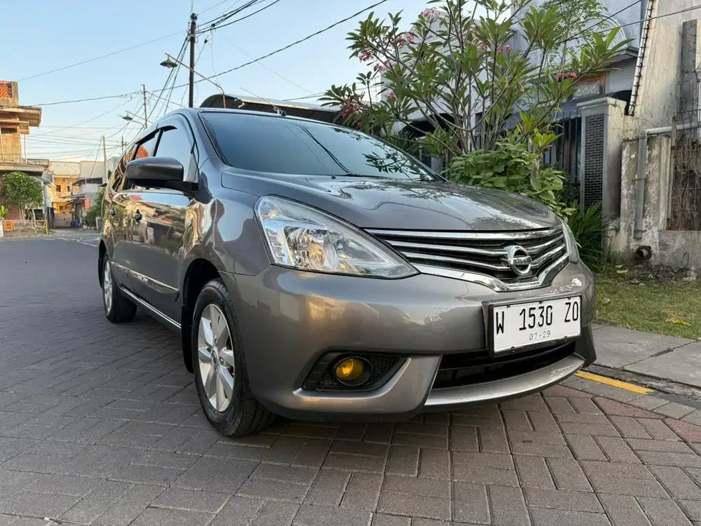 [KM 36rb] NISSAN GRANDLIVINA 1.5 XV MANUAL 2014