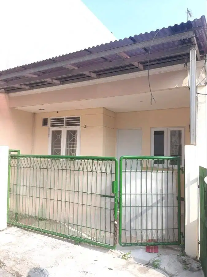 Rumah Sewa Tebet Jakarta Selatan | 2 KT | Carport | Rp40 Juta
