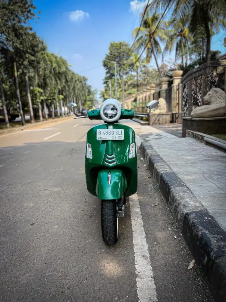 VESPA GTS 150 ABS 2022 HIJAU - TERMURAH SEINDONESIA