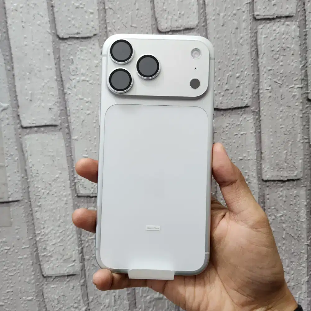 iPhone 17 Pro Max 256 Silver, Ibox blibli